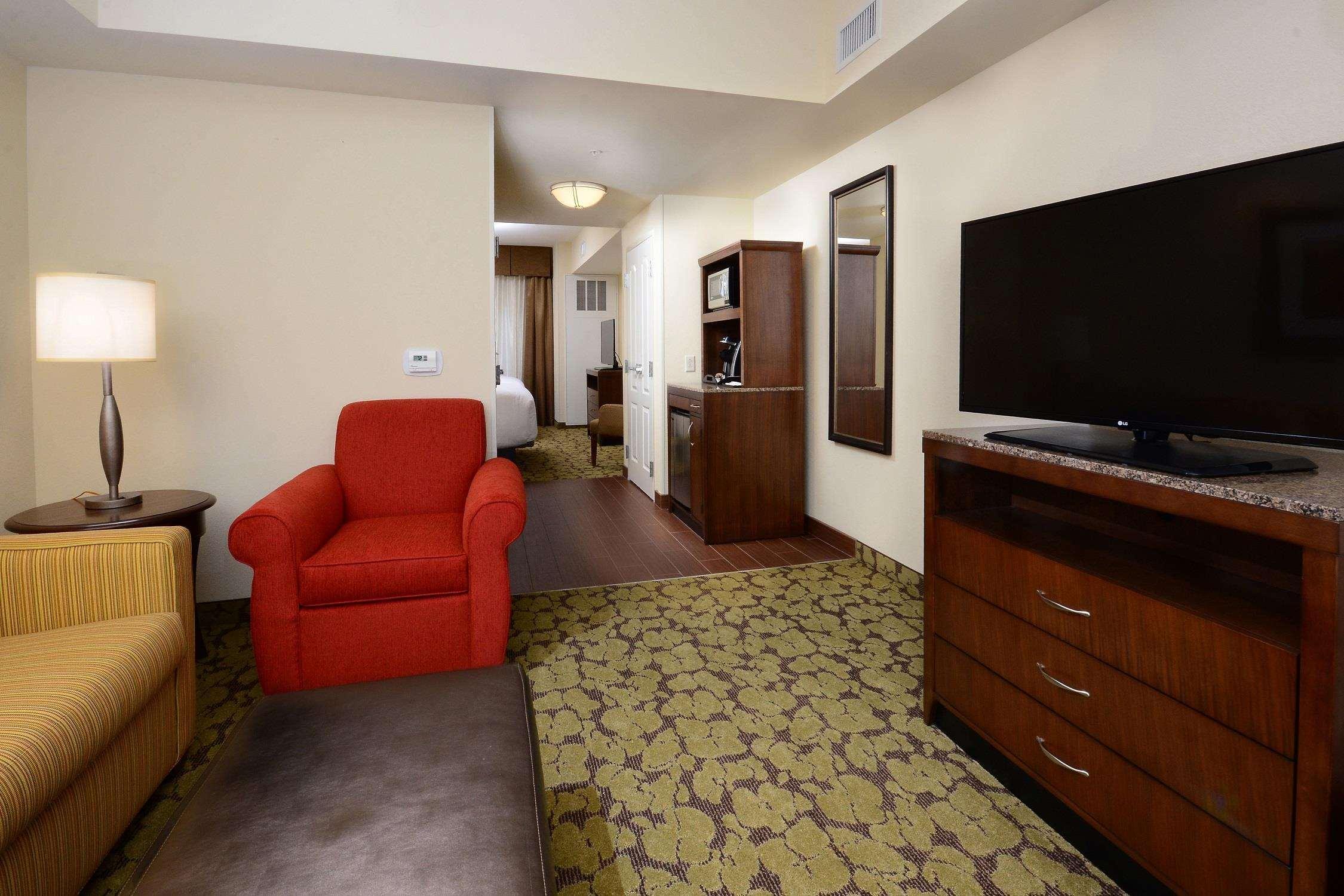 Hilton Garden Inn Greensboro Airport Екстер'єр фото