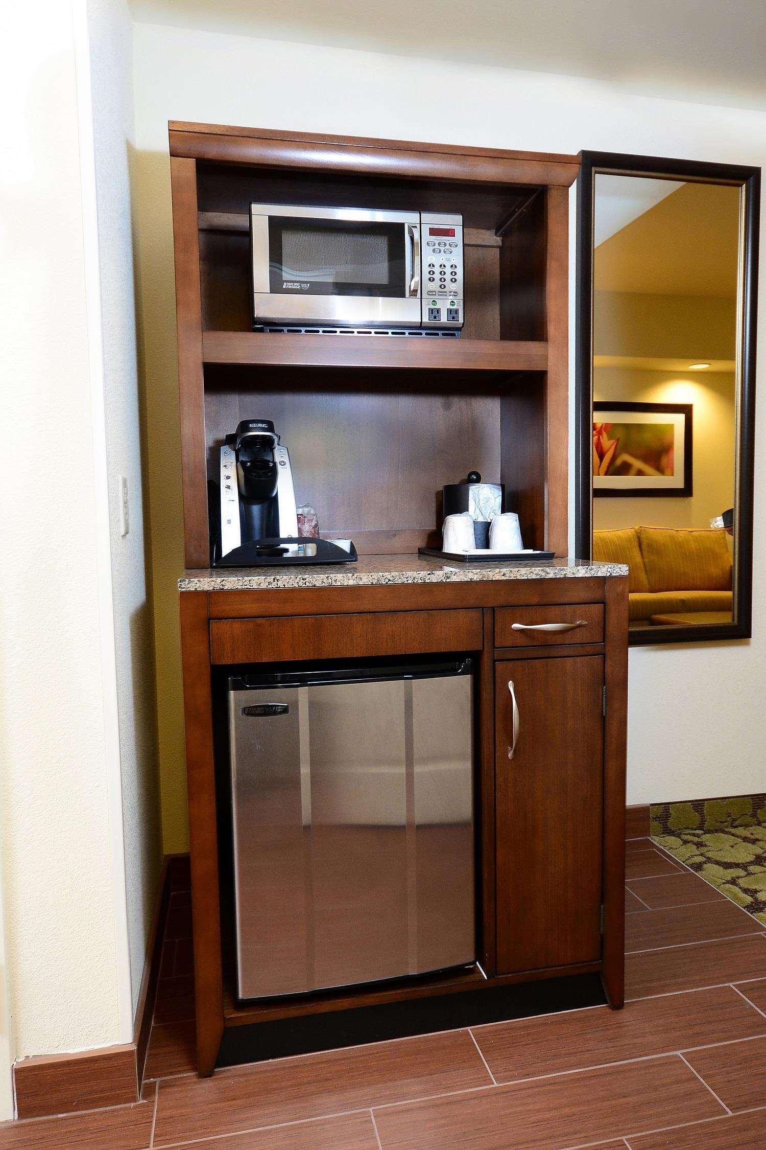 Hilton Garden Inn Greensboro Airport Екстер'єр фото