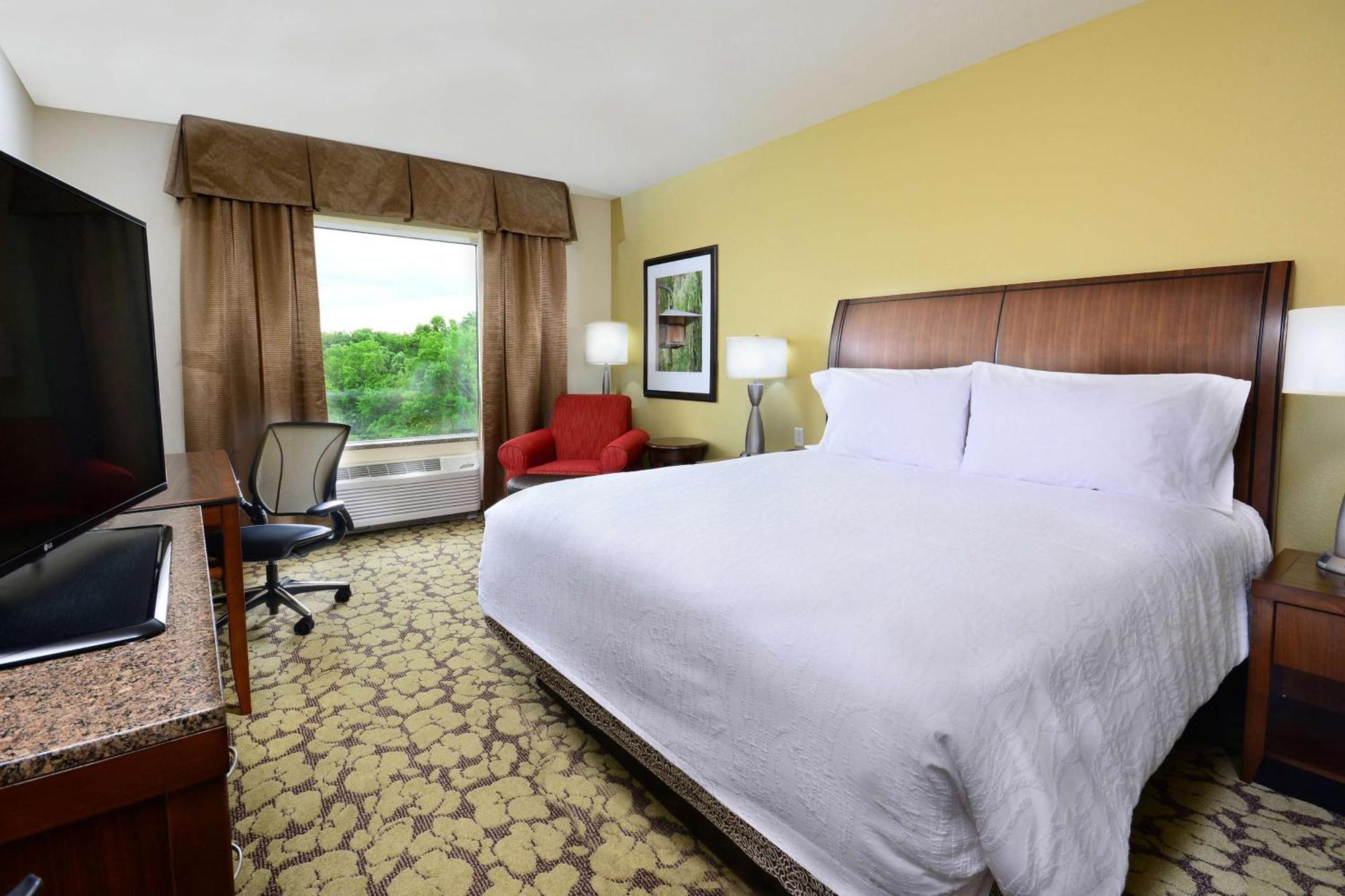 Hilton Garden Inn Greensboro Airport Екстер'єр фото