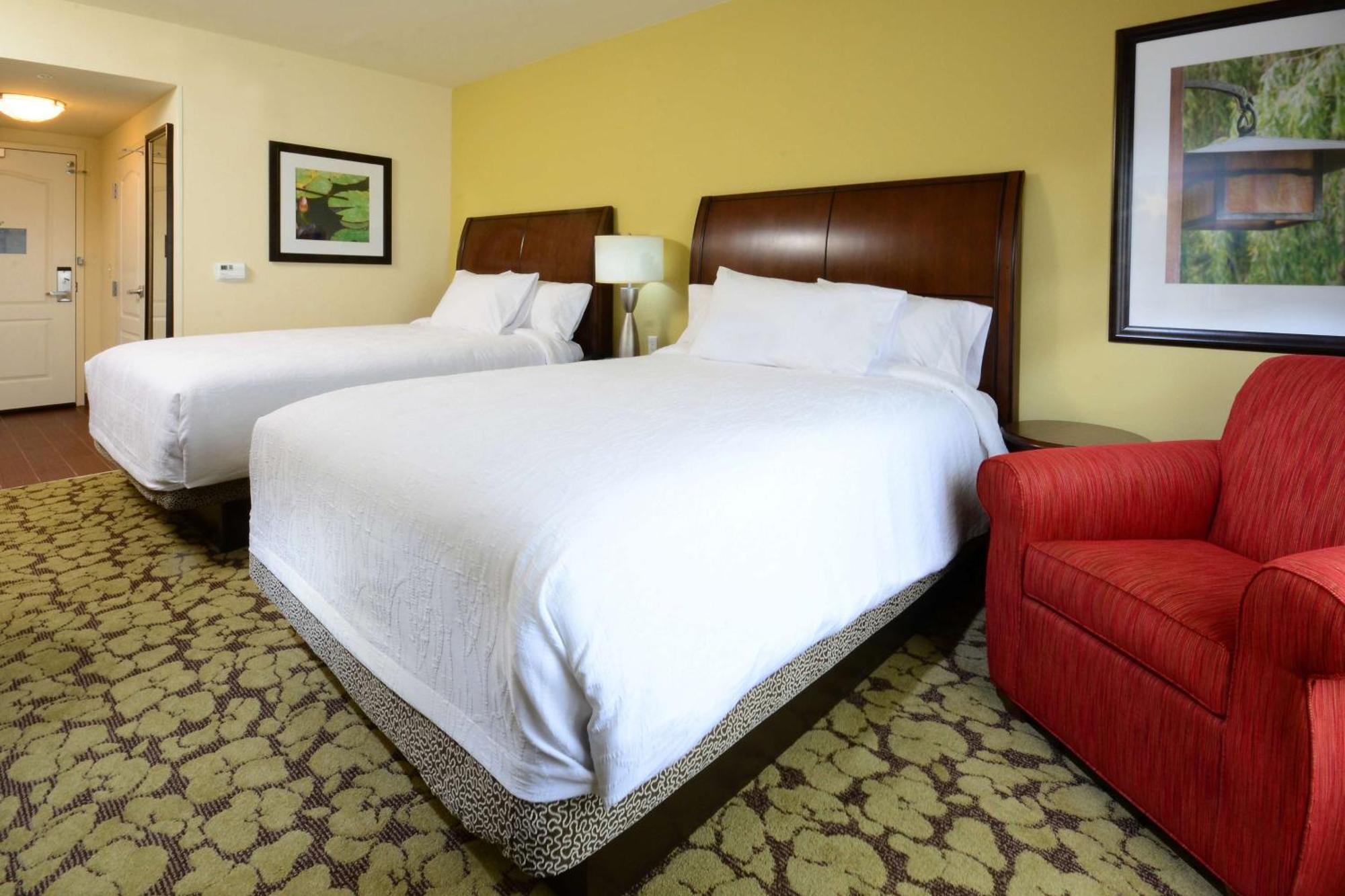Hilton Garden Inn Greensboro Airport Екстер'єр фото