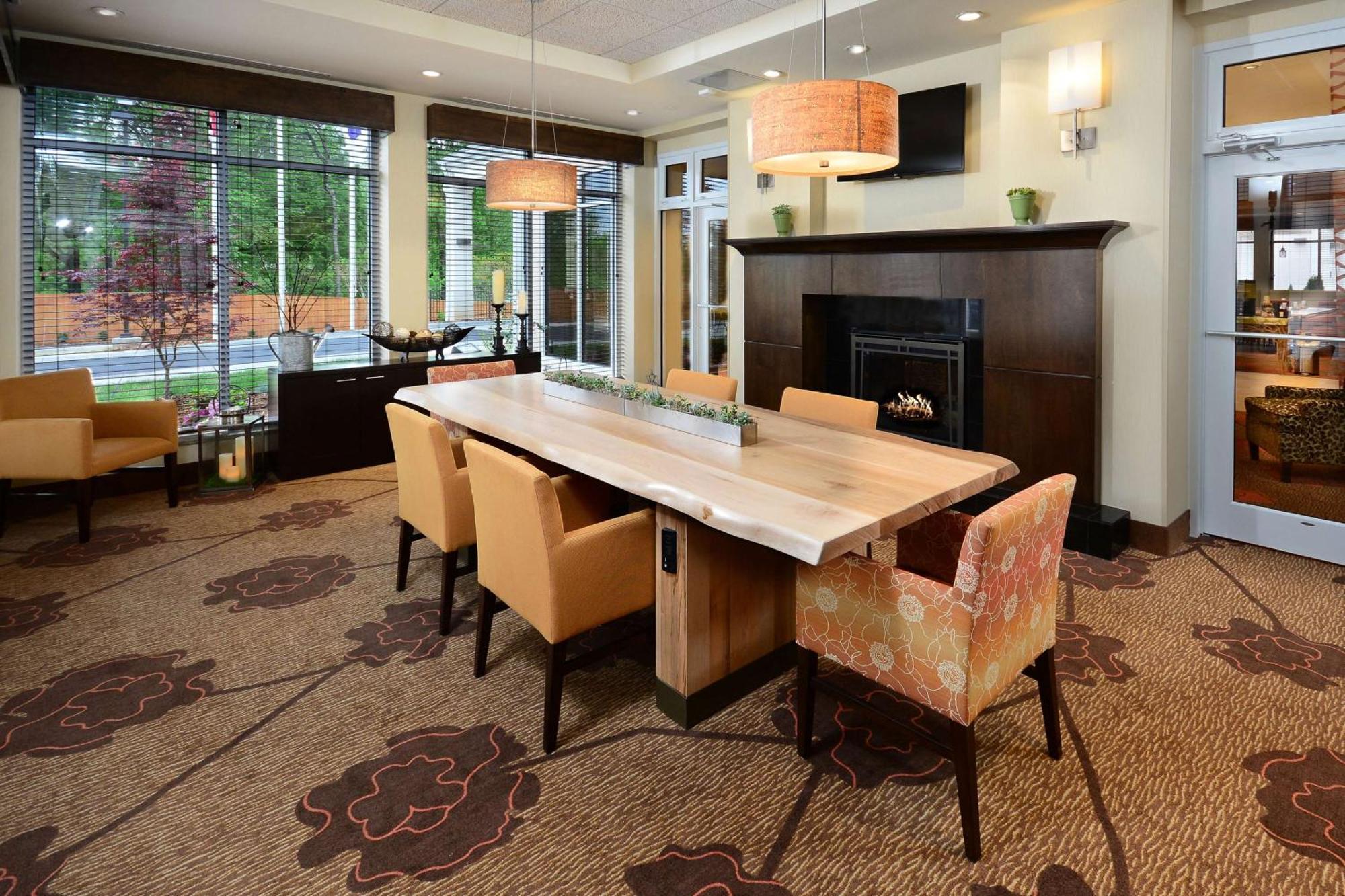 Hilton Garden Inn Greensboro Airport Екстер'єр фото