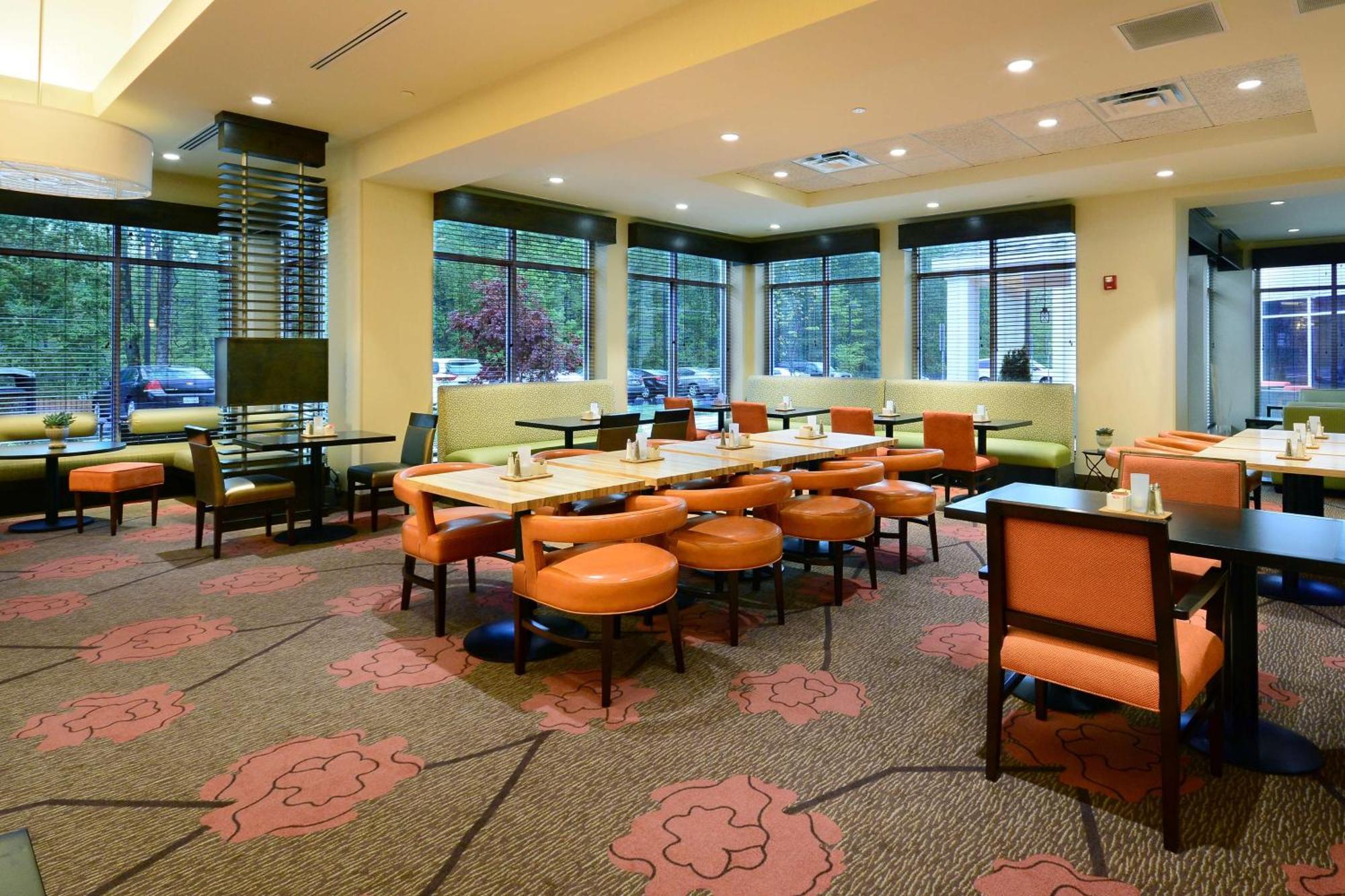 Hilton Garden Inn Greensboro Airport Екстер'єр фото